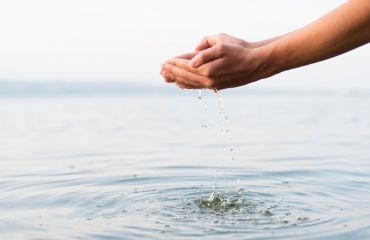 Sonhar com água: mensagens ocultas do subconsciente