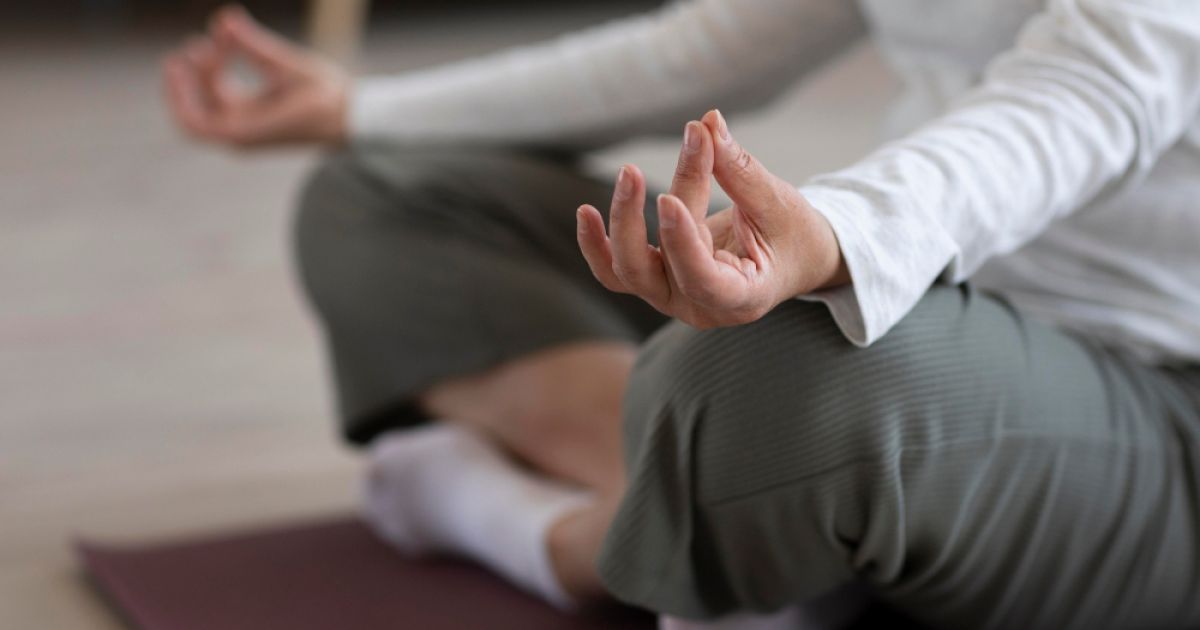 Meditação guiada para iniciantes: benefícios e passo a passo