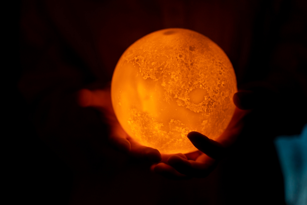 Rituais de lua cheia para prosperidade e limpeza energética